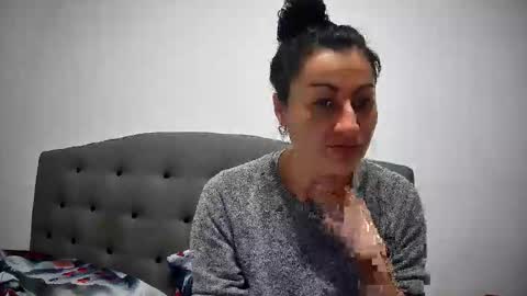 Mikyloveu online show from 01-12-26, 03:28