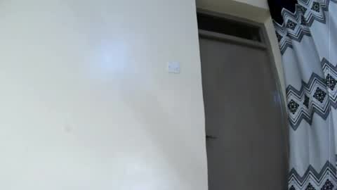 Milo online show from 07-02-26, 03:34