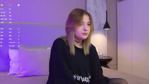 Snapshot of mila_blum chatting on 05-04-26, 04:47 mila_blum online show from 05-04-26, 04:47
