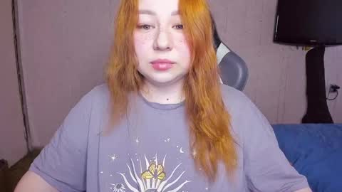 Mila shy sensual person  online show from 01-28-25, 05:00