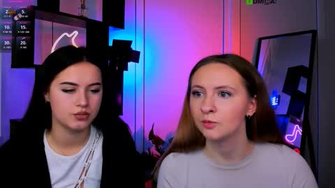 mila_glow online show from 11-13-25, 07:35