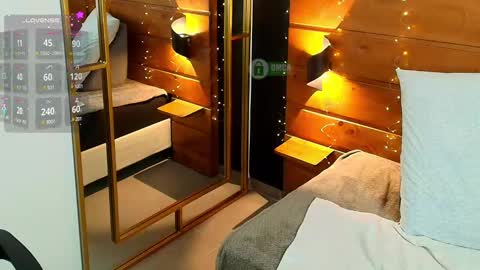 Milena  online show from 02-28-25, 08:53