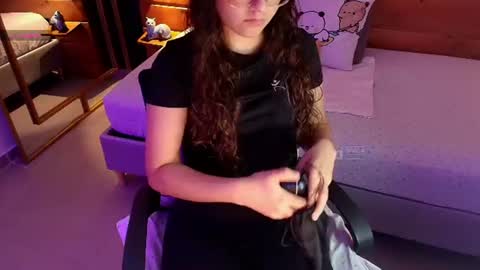 Milena  online show from 07-15-26, 11:15