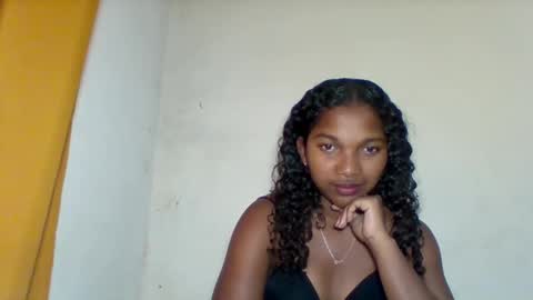 mila_lunah online show from 04-25-26, 03:09