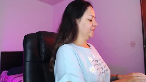 mila_phoenix online show from 11-25-25, 10:26