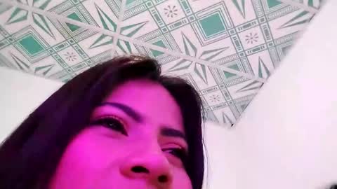 laura online show from 09-17-25, 04:25