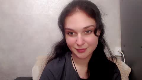 Snapshot of mila_rossee chatting on 07-20-26, 08:11 Mila online show from 07-20-26, 08:11