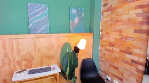 Mila and samy online show from 12-16-25, 12:10