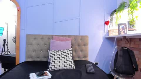 Mila and samy online show from 03-31-26, 05:24