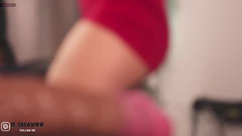 M I L A  online show from 09-19-25, 01:01