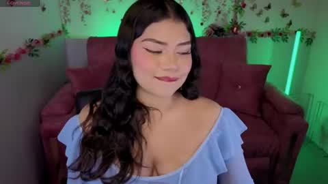 Snapshot of mila_sweet_v chatting on 06-29-26, 07:14 Mila online show from 06-29-26, 07:14