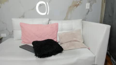          online show from 02-11-25, 09:35