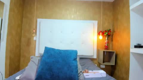          online show from 04-11-26, 09:30