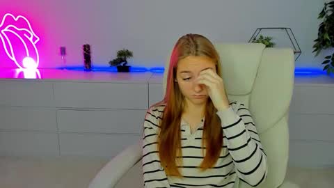 Milla online show from 10-09-25, 05:38