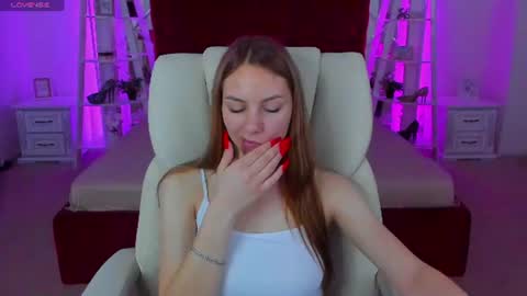 Milla online show from 06-11-26, 04:21