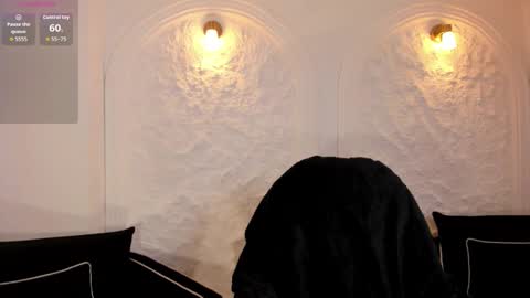 Snapshot of milacoleman chatting on 10-21-25, 02:12 Mila online show from 10-21-25, 02:12