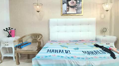 miladiosa online show from 02-26-26, 12:26