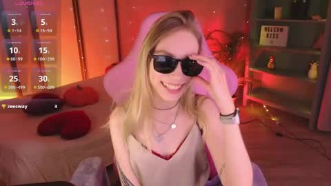 Snapshot of miladuales chatting on 05-08-26, 06:08 Mila online show from 05-08-26, 06:08