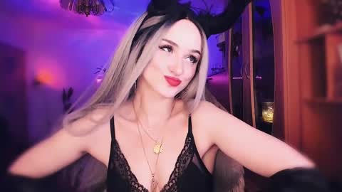 MiladyJolie online show from 03-01-25, 12:50