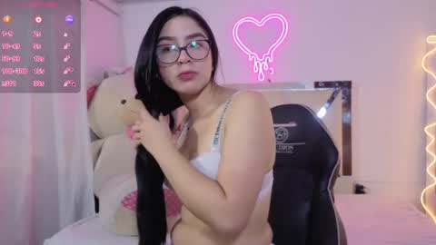 milah_tay online show from 06-06-26, 11:37