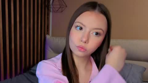 Snapshot of milaice chatting on 05-07-26, 03:50 Mila online show from 05-07-26, 03:50