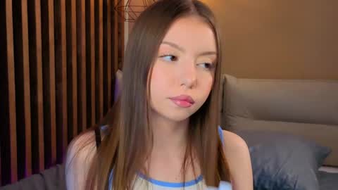 Snapshot of milaice chatting on 05-08-26, 03:06 Mila online show from 05-08-26, 03:06