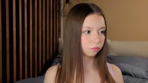 Snapshot of milaice chatting on 05-09-26, 03:17 Mila online show from 05-09-26, 03:17