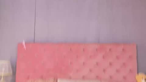 Snapshot of milalick chatting on 04-20-26, 06:27 milalick online show from 04-20-26, 06:27