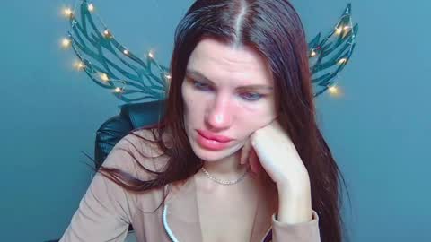 Milaloona online show from 05-31-26, 06:42