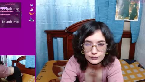Snapshot of milalunala chatting on 02-18-25, 02:27 Mila-Lunala online show from 02-18-25, 02:27
