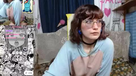 Snapshot of milalunala chatting on 09-26-25, 01:20 Mila-Lunala online show from 09-26-25, 01:20