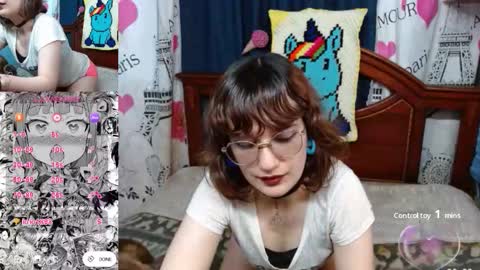 Snapshot of milalunala chatting on 10-17-25, 07:38 Mila-Lunala online show from 10-17-25, 07:38