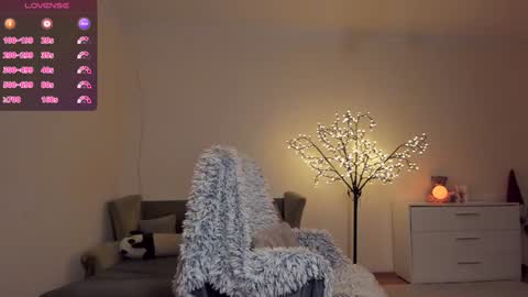 Milana online show from 12-13-24, 01:55