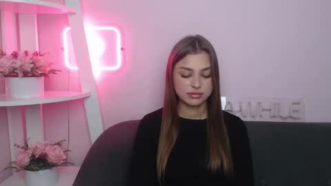 milanaangelas online show from 10-31-25, 05:52