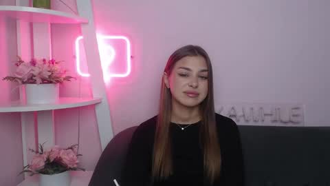 milanaangelas online show from 11-07-25, 05:40