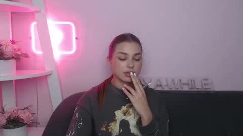 milanaangelas online show from 11-30-25, 06:28