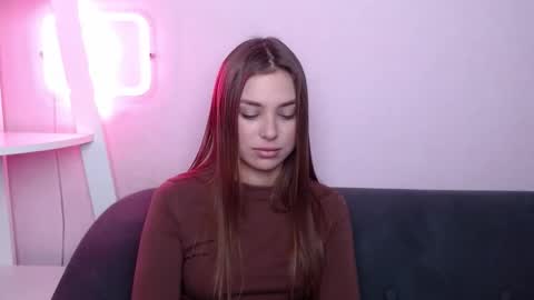 milanaangelas online show from 02-15-26, 07:51