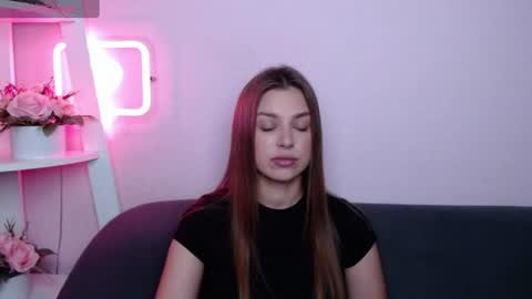 milanaangelas online show from 06-14-26, 04:58