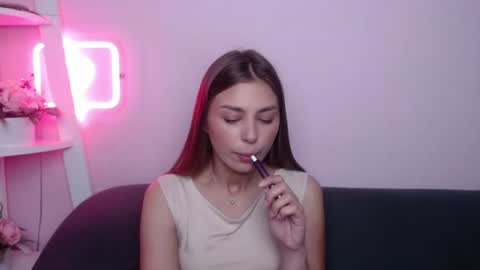 milanaangelas online show from 06-29-26, 04:52