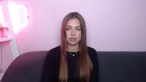 milanaangelas online show from 07-12-26, 04:47