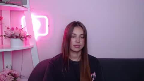 milanaangelas online show from 07-21-26, 08:11