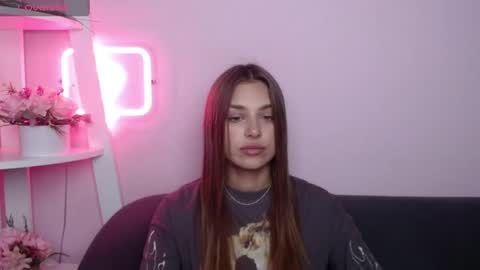 milanaangelas online show from 07-23-26, 05:05