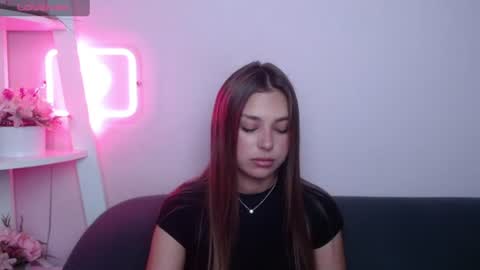 milanaangelas online show from 07-31-26, 04:45