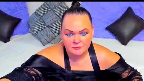 Lana online show from 11-03-25, 12:50