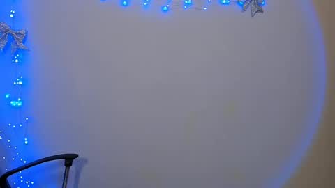 Snapshot of milanabrittt chatting on 01-22-25, 11:32 Milana online show from 01-22-25, 11:32