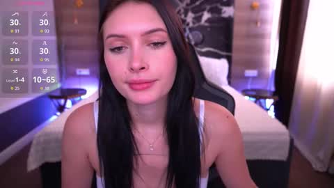 Snapshot of milanamusee chatting on 10-12-25, 12:59 Milana online show from 10-12-25, 12:59