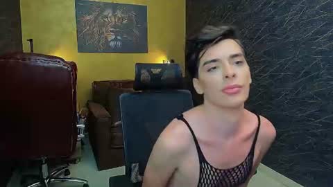 Snapshot of milandash chatting on 07-06-26, 10:12 MilanDash online show from 07-06-26, 10:12