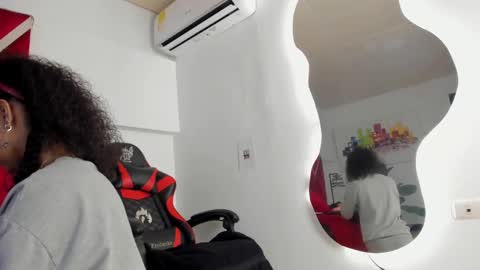 milanx2 online show from 01-05-25, 03:32