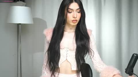 MILAN SANTANA online show from 06-12-26, 01:37