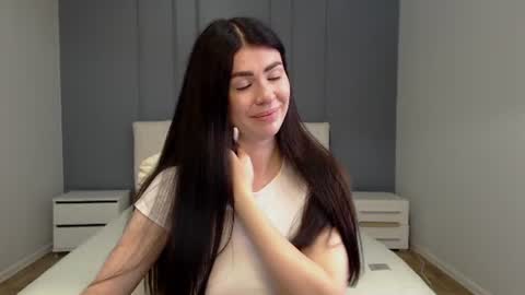 milasecretsss online show from 07-25-26, 07:06